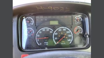 2016 FREIGHTLINER M2 106