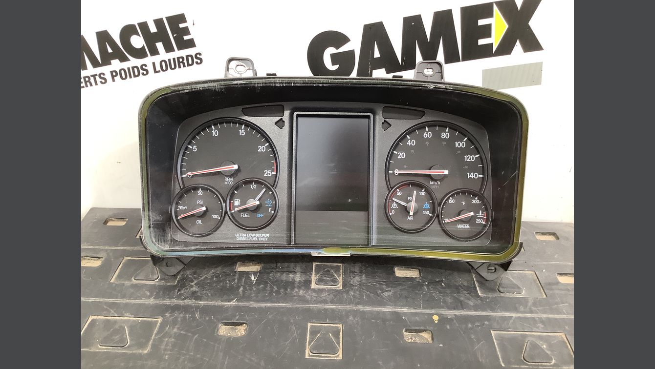 2023 WESTERN STAR 4900