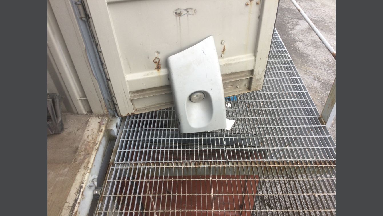 2009 FREIGHTLINER M2 106