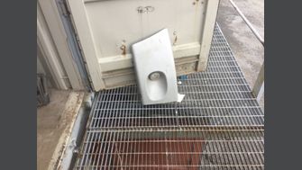 2009 FREIGHTLINER M2 106