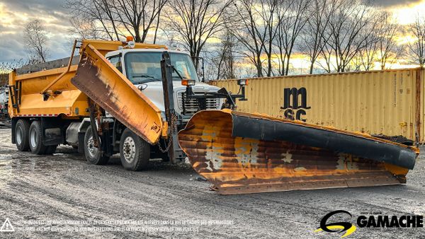 2012 FREIGHTLINER M2 112V main image