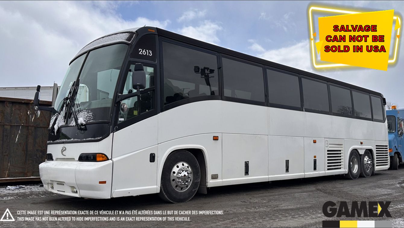 AUTOBUS VOYAGEUR MCI 102-EL3 1999