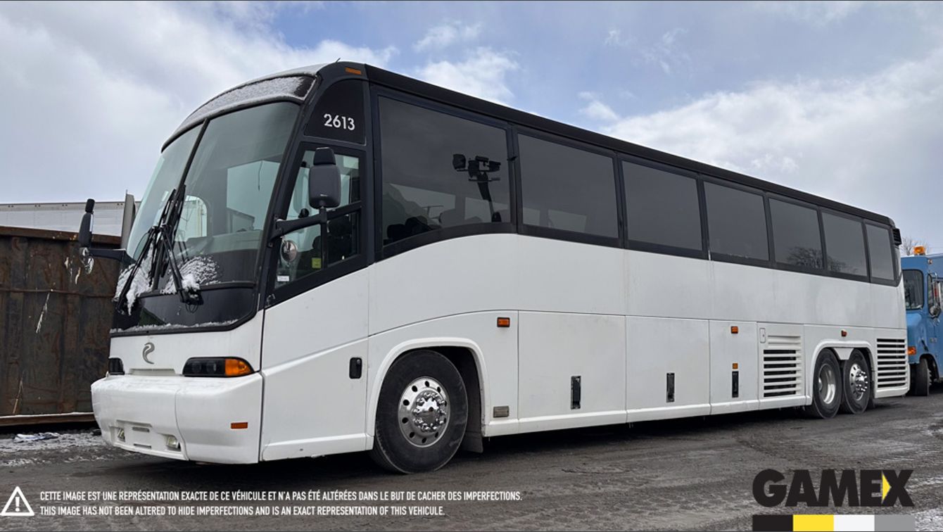 AUTOBUS VOYAGEUR MCI 102-EL3 1999