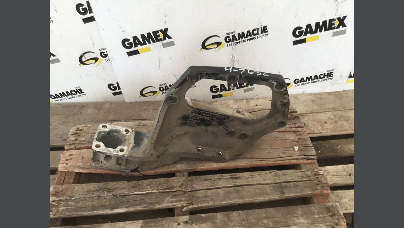 KENWORTH & PETERBILT