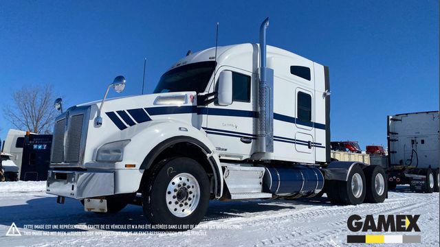 2016 KENWORTH T880