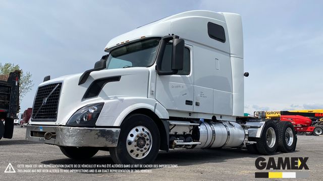 2013 VOLVO VNL670