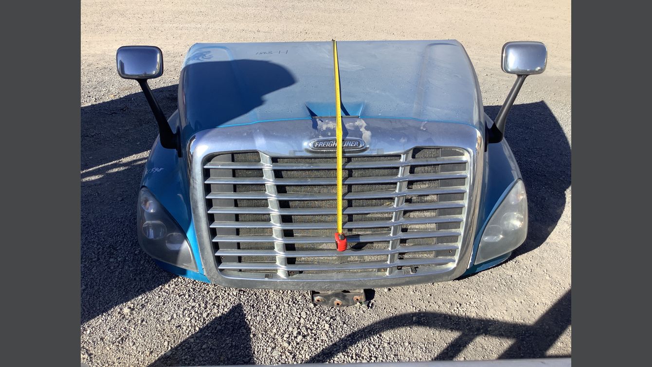 2017 FREIGHTLINER CASCADIA 