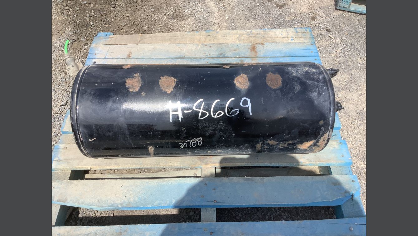 2023 WESTERN STAR 4900