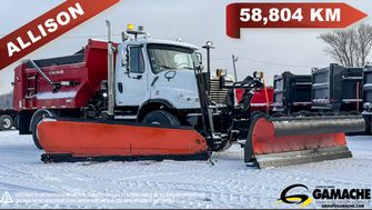 FREIGHTLINER M2 106V 2012