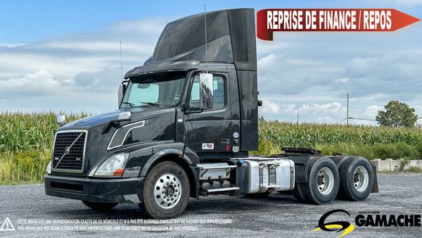 2016 VOLVO VNL300 main image