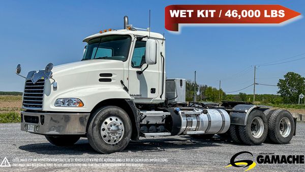 2013 MACK PINNACLE CXU613 main image
