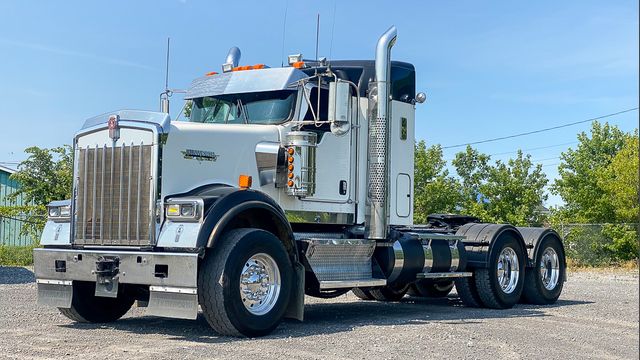 2016 KENWORTH W900