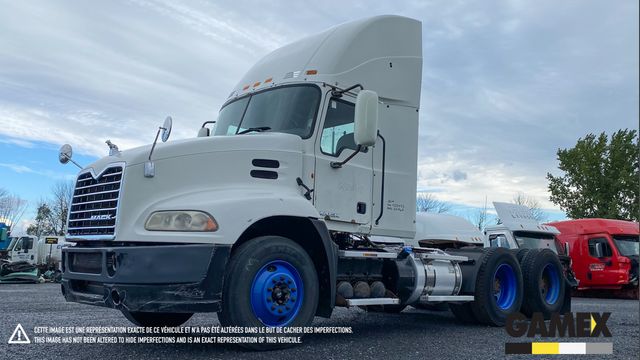 2012 MACK CXU613