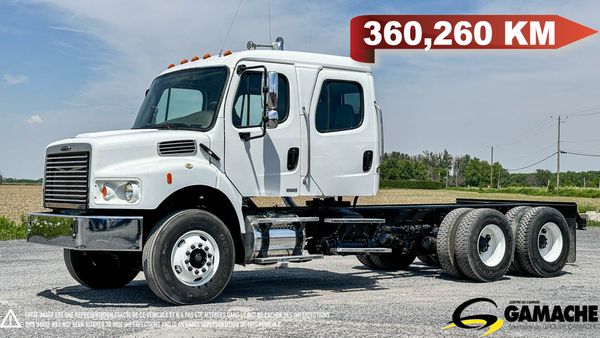 2007 FREIGHTLINER M2 106 main image