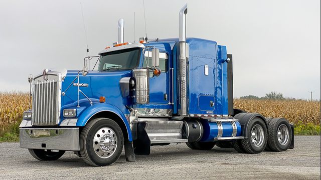 2015 KENWORTH W900
