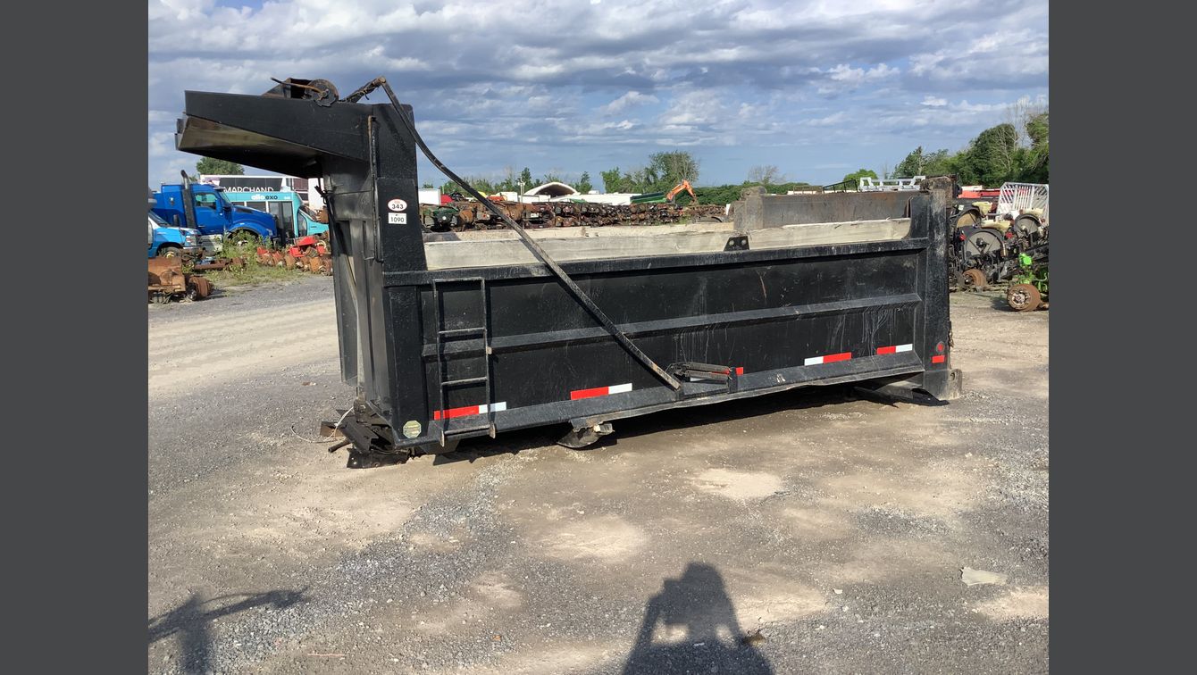 STERLING LT9500 14pieds′ 8pouces″ 2009