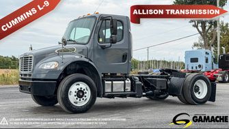 FREIGHTLINER M2106 2014