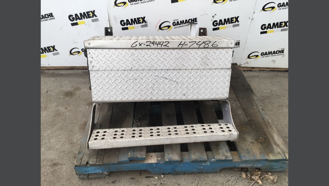 2006 STERLING ACTERRA