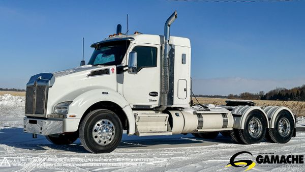 2023 KENWORTH T880 main image