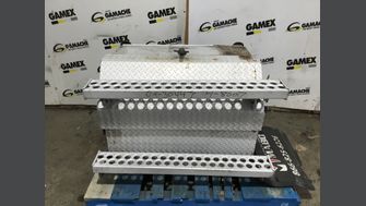 2009 WESTERN STAR 4900SF