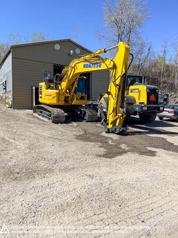 2017 KOMATSU PC238USLC-11 main image