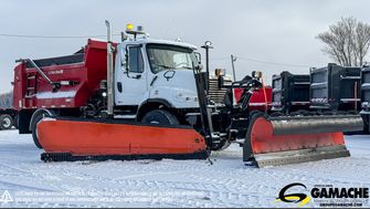 FREIGHTLINER M2 106V 2012
