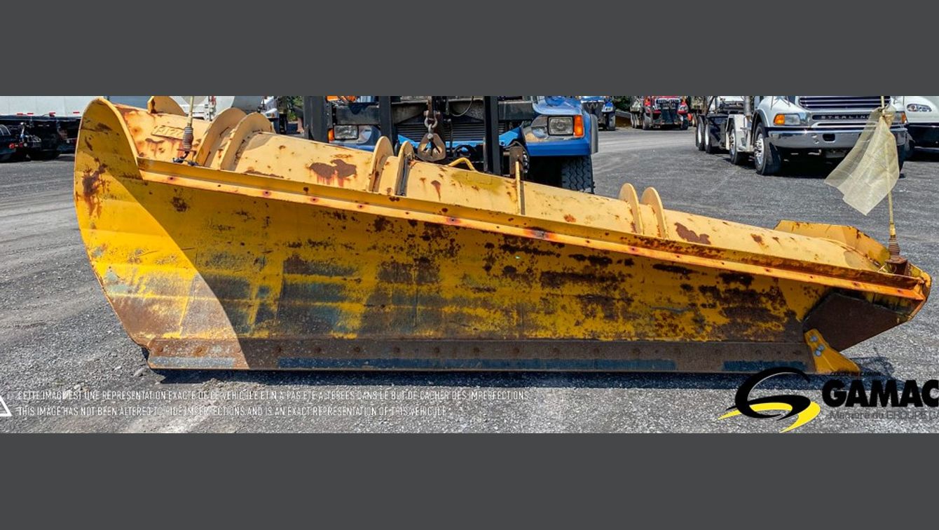 ÉQUIPEMENTS A NEIGE 