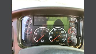 2010 FREIGHTLINER M2