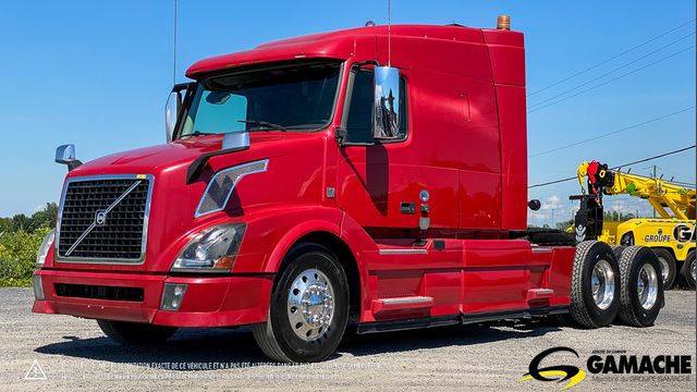 2015 VOLVO VNL630