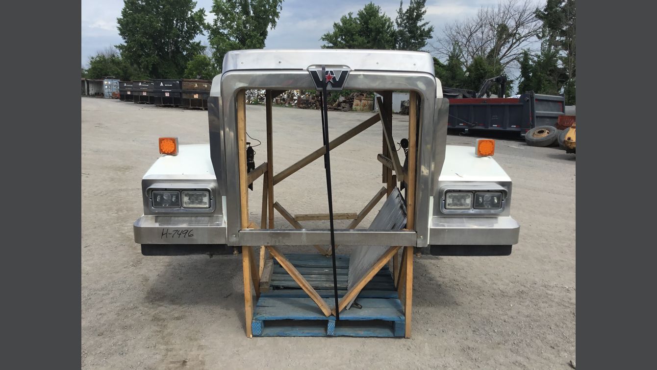 2018 WESTERN STAR 4900FA