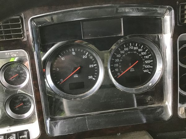 2012 KENWORTH T800 main image