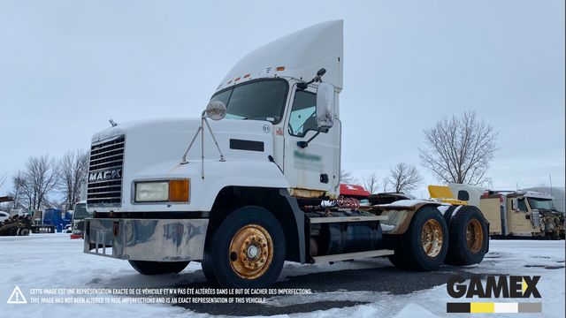 2003 MACK CH613