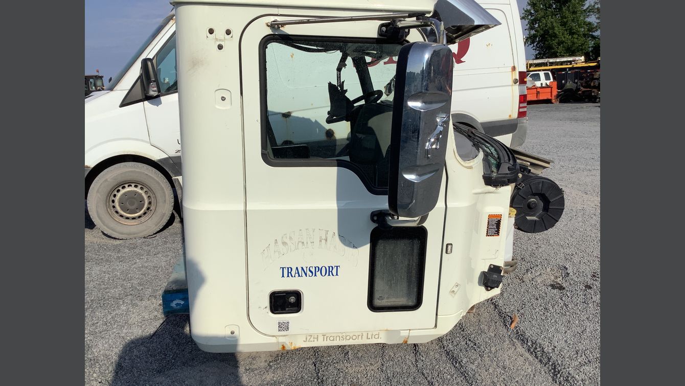 2019 MACK GRANITE