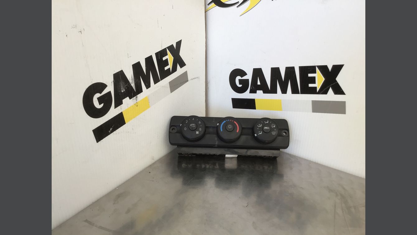 2015 FREIGHTLINER CASCADIA 