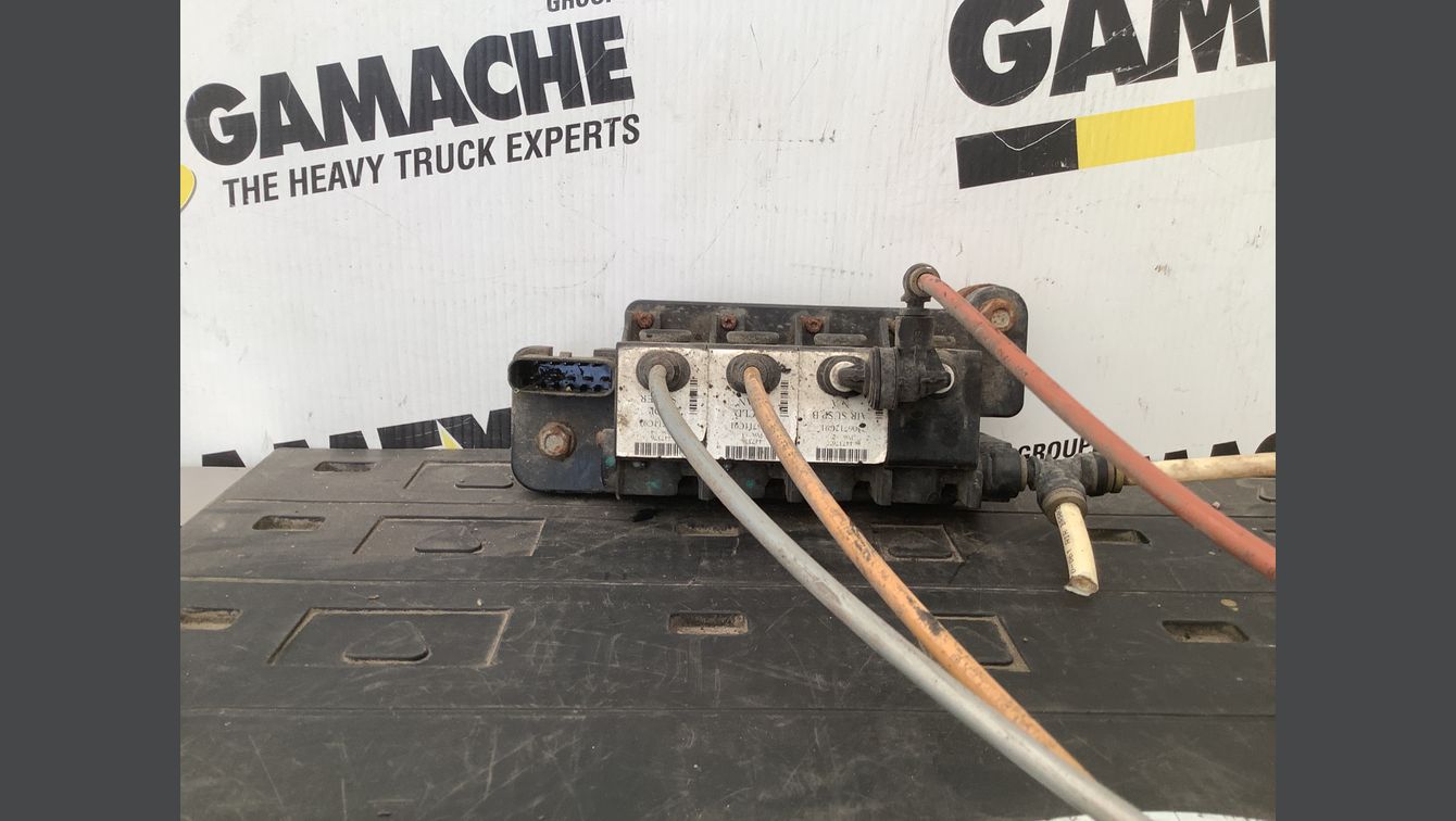 2019 INTERNATIONAL LT625