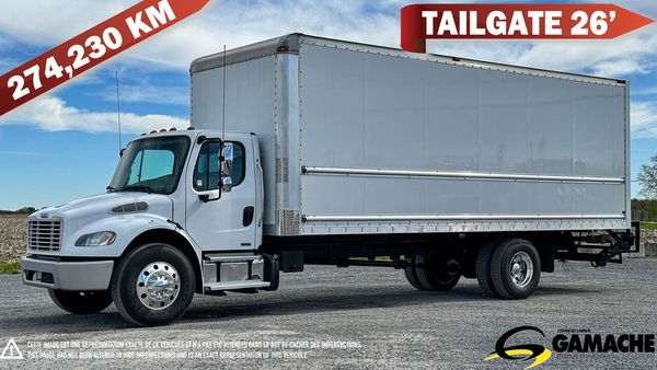 2012 FREIGHTLINER M2 106 main image