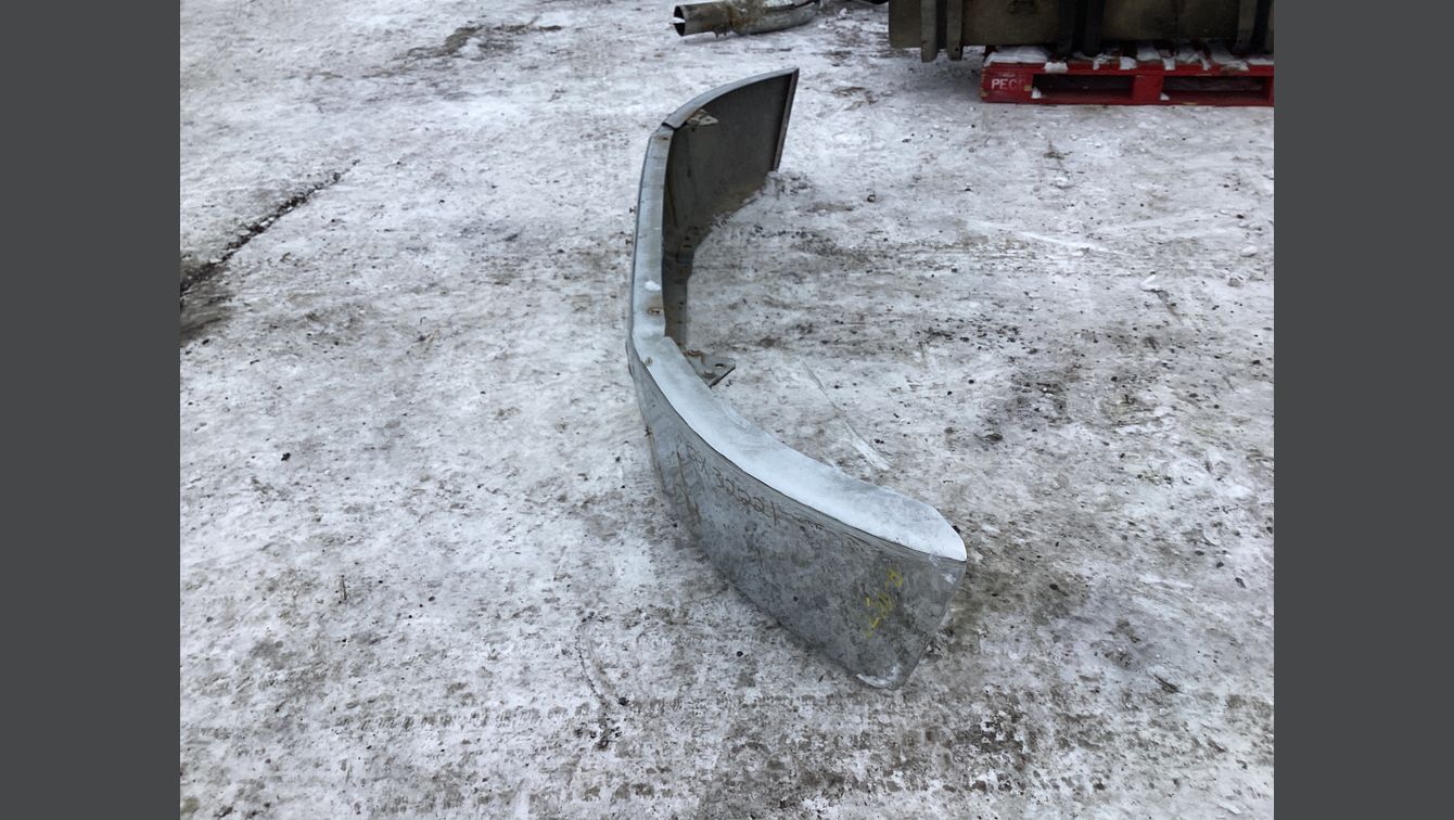 2003 FREIGHTLINER M2