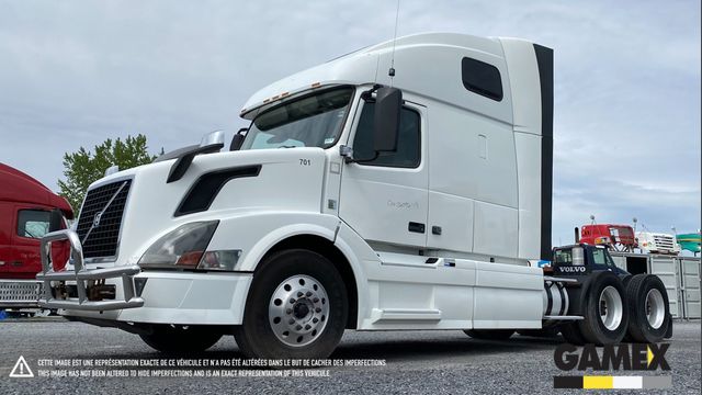 2013 VOLVO VNL670