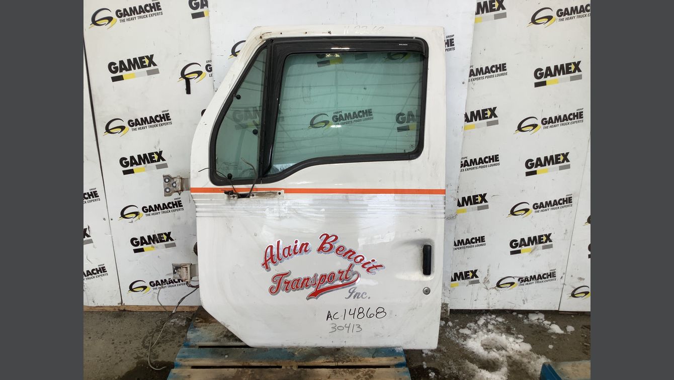 2005 STERLING LT9500