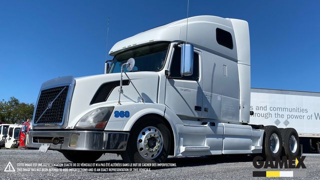 2011 VOLVO VNL670