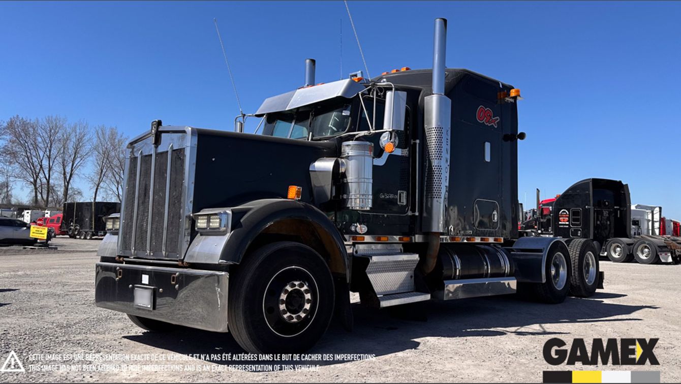 KENWORTH W900 2004