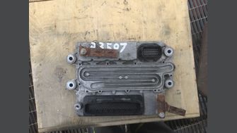 2015 FREIGHTLINER CASCADIA 