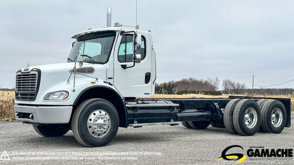 2005 FREIGHTLINER M2 112 main image