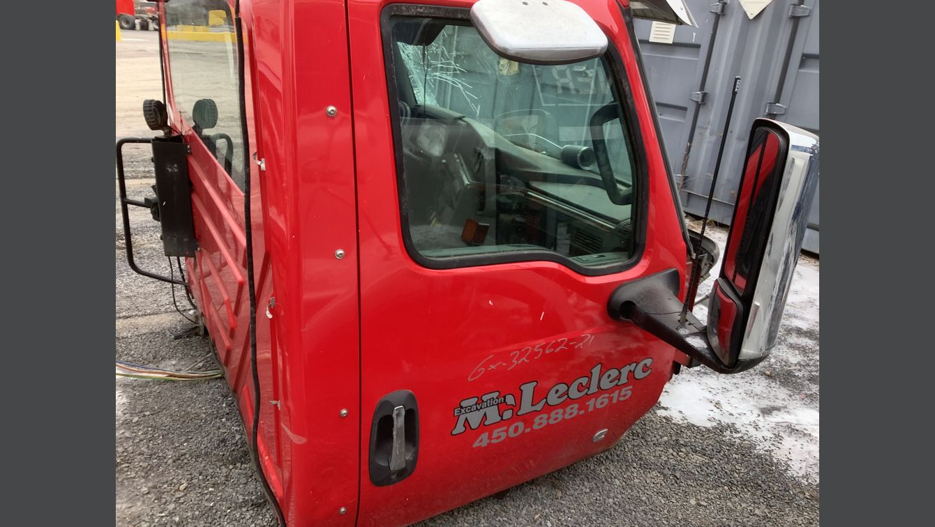 2021 INTERNATIONAL LT