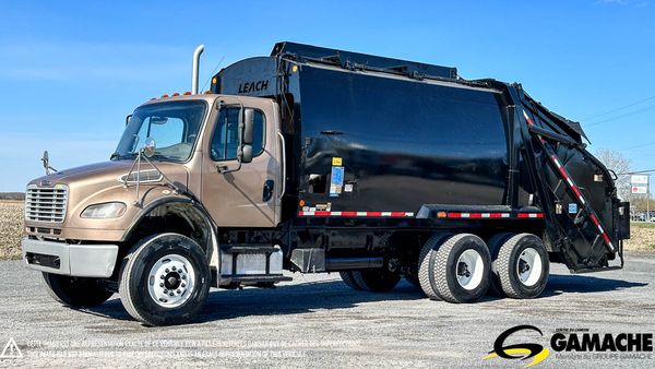 2008 FREIGHTLINER M2 106 main image