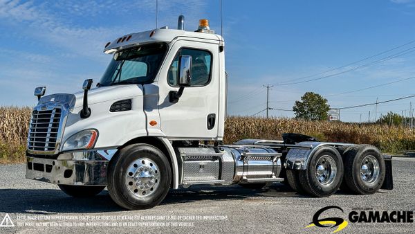 2016 FREIGHTLINER CASCADIA main image