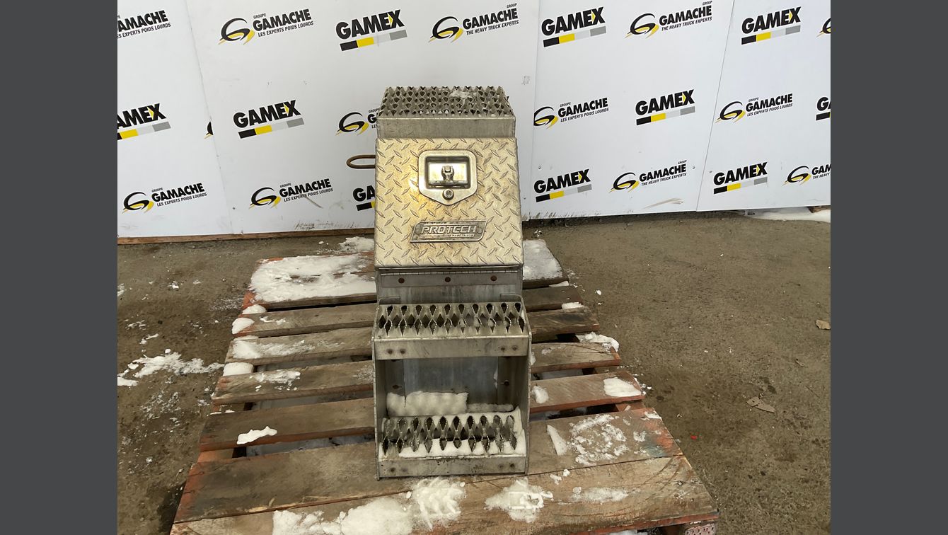 2020 FREIGHTLINER CASCADIA 