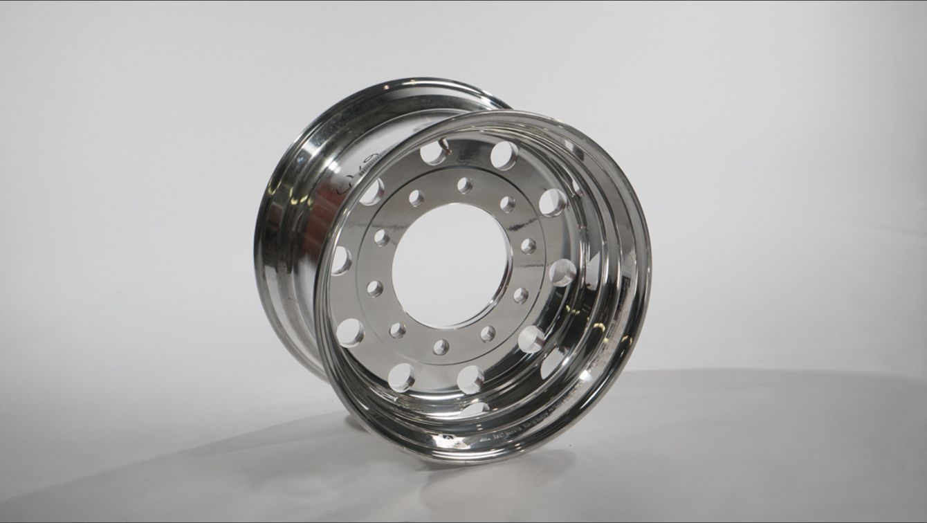 ROUES ALCOA ALUMINIUM 22.5X12.25 0″OFFSET 1 POUCE OFFSET OU 2 1/5 POUCES OFFSET DISPONIBLE 