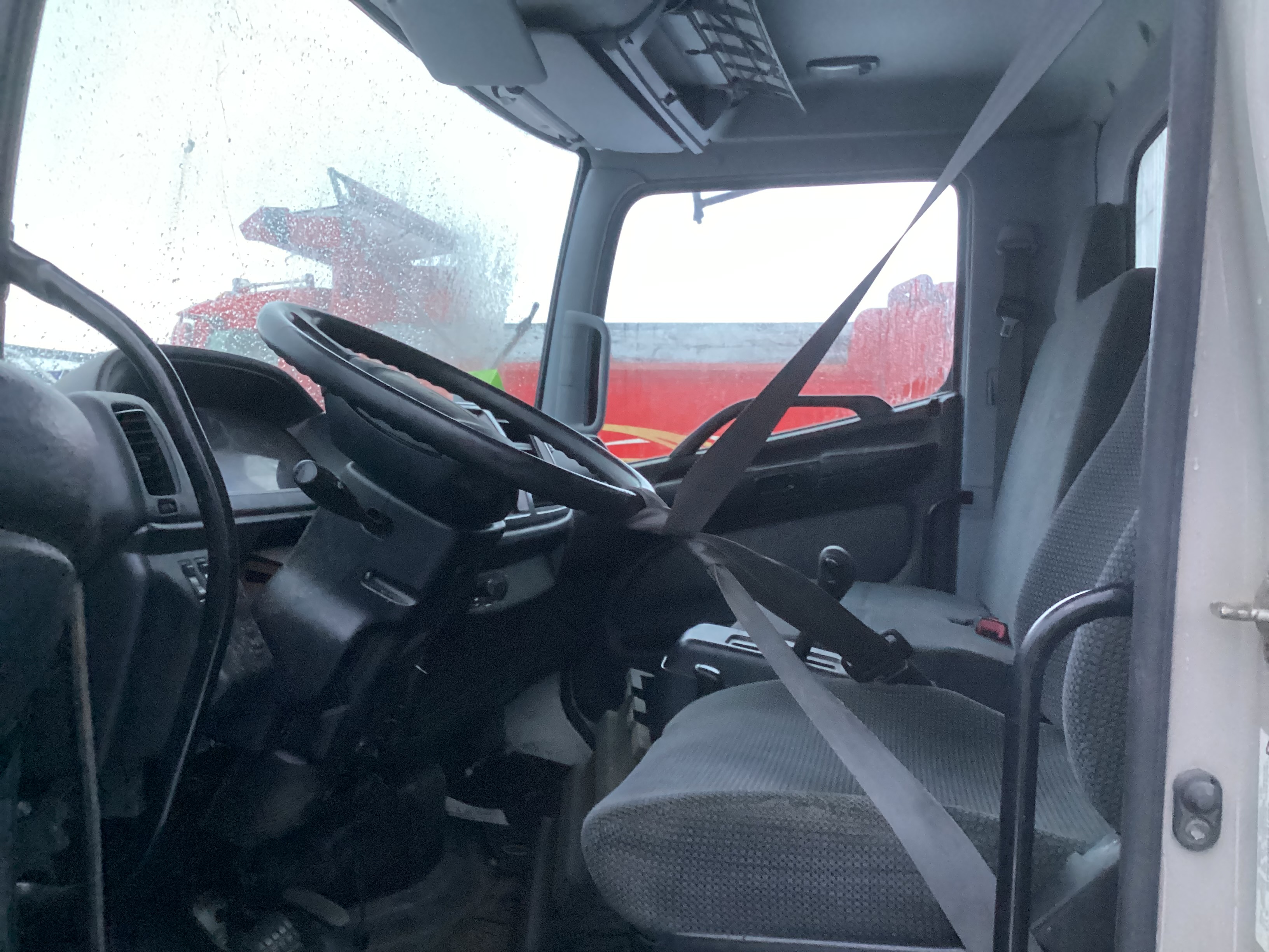 HINO 185 2010 GX-32297 | Used Heavy Duty Trucks | Canada