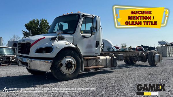 2012 FREIGHTLINER M2 106 main image